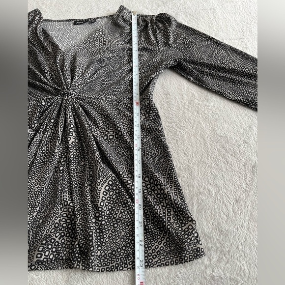 APT.9 black white stretch v-neck shirt blouse size SP - Picture 6 of 9